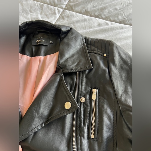 Only (ASOS) pleather jacket - Picture 3 of 8